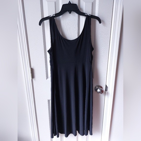 Dressbarn Collection/Sangria - Sleeveless Black Midi Formal Studded Dress - Picture 2 of 7
